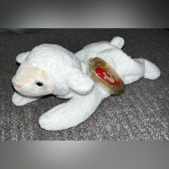 NWT Retired TY “Fleece” The Lamb Beanie Baby